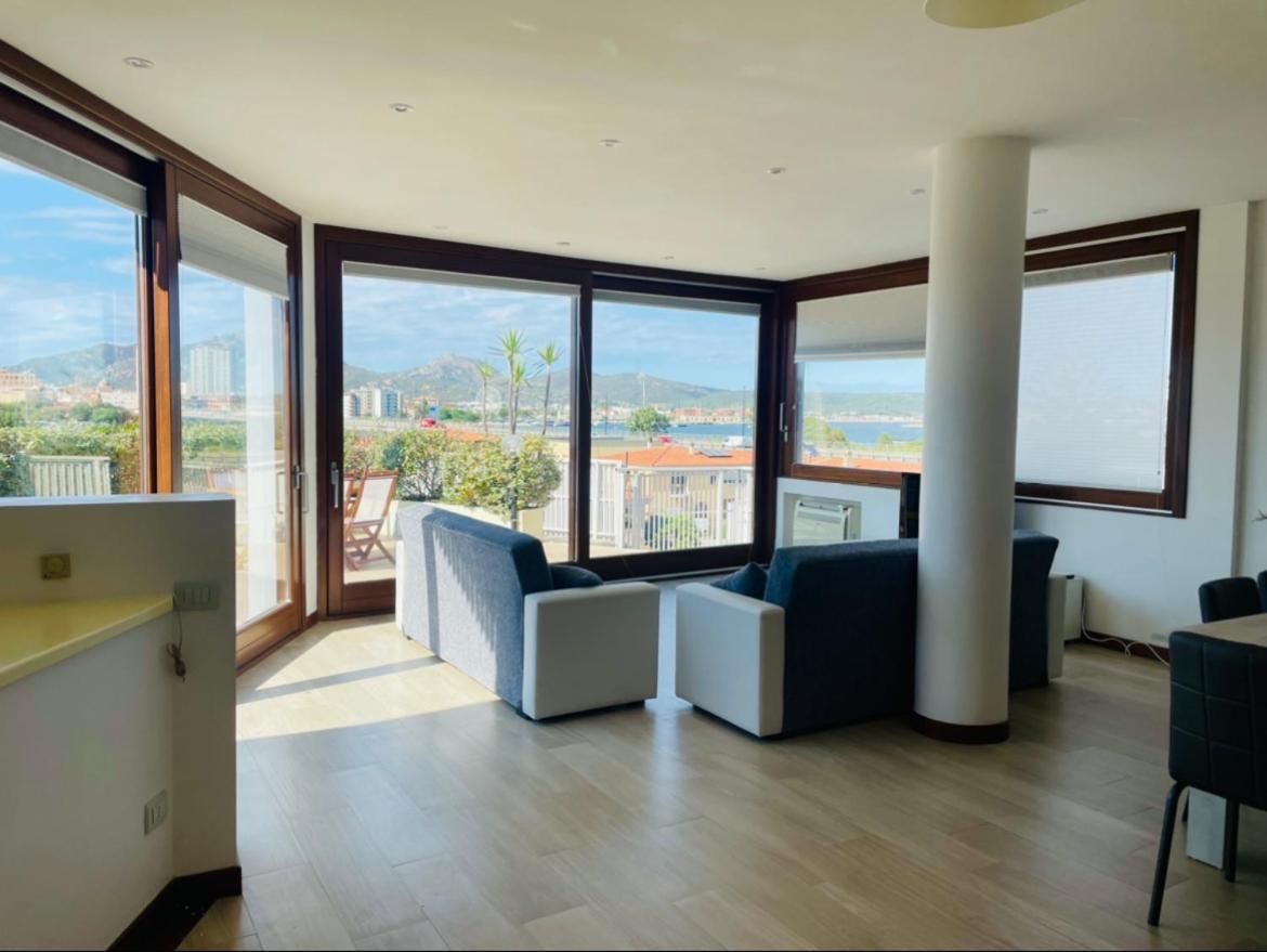 Sunny Rooftop Loft With Gorgeous Views Of Olbia Esterno foto
