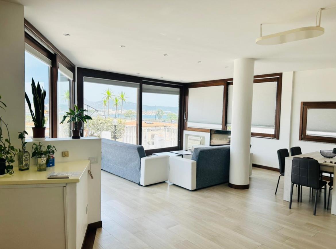 Sunny Rooftop Loft With Gorgeous Views Of Olbia Esterno foto